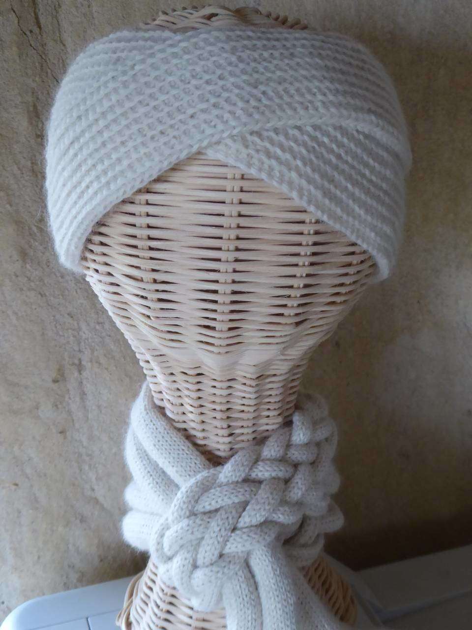 whiteaccessoryset Ling's Meadow